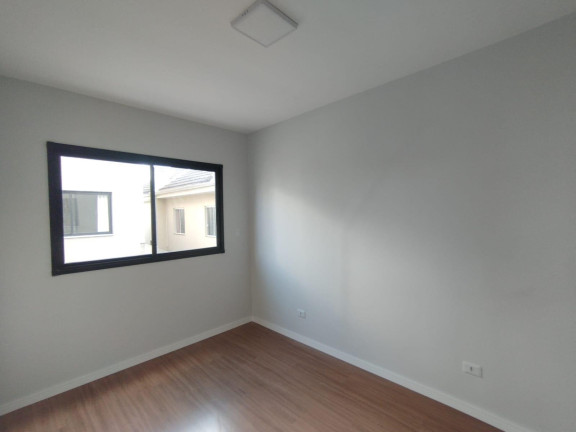 Imagem Casa com 3 Quartos à Venda, 112 m² em Bairro Uberaba - Curitiba