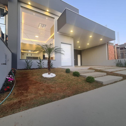 Casa com 3 Quartos à Venda, 170 m² em Lívia Iii - Botucatu