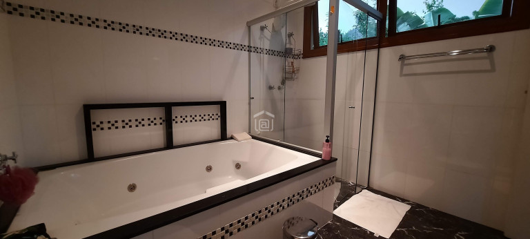 Imagem Casa com 3 Quartos à Venda, 365 m² em Bortolan - Poços De Caldas