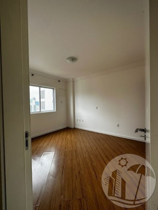 Imagem Apartamento com 2 Quartos à Venda, 97 m² em Centro - Balneário Camboriú