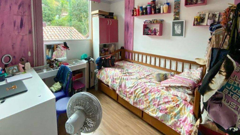 Imagem Casa com 4 Quartos à Venda, 219 m² em Pendotiba - Niterói