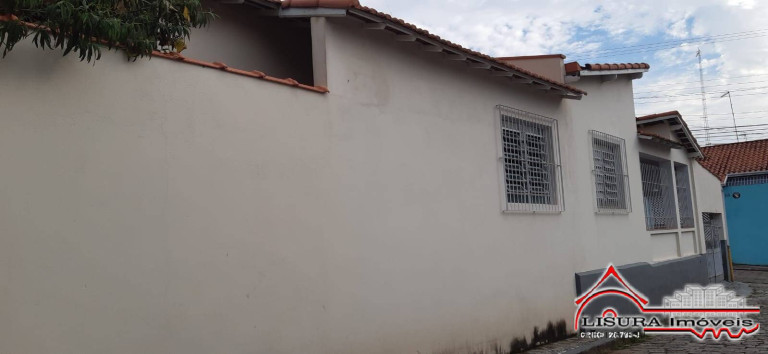Imagem Casa com 3 Quartos à Venda, 230 m² em Centro - Jacareí