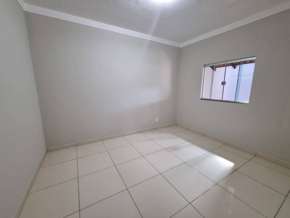 Imagem Casa com 3 Quartos à Venda, 260 m² em Nova Vila Jaiara - Anápolis