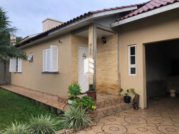 Imagem Casa com 4 Quartos à Venda,  em Camobi - Santa Maria
