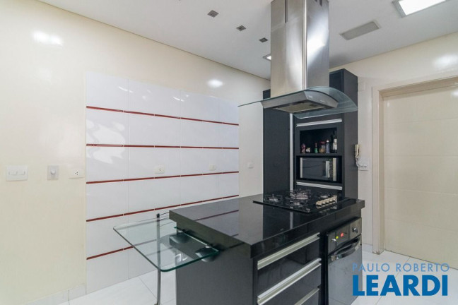 Imagem Casa de Condomínio com 3 Quartos à Venda, 474 m² em Vila Gilda - Santo André