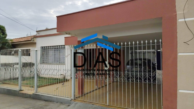 Casa com 3 Quartos à Venda, 263 m² em Jardim Nova América - Araraquara