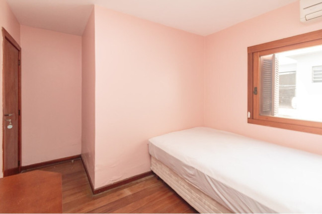 Imagem Casa com 3 Quartos à Venda, 213 m² em Chácara Das Pedras - Porto Alegre Imagem Casa com 3 Quartos à Venda, 213 m² em Chácara Das Pedras - Porto Alegre