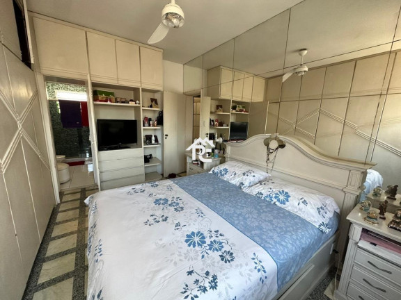 Imagem Apartamento com 4 Quartos à Venda, 160 m² em Icaraí - Niterói