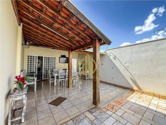 Casa com 3 Quartos à Venda, 135 m² em Parque Dos Bandeirantes - Ribeirão Preto
