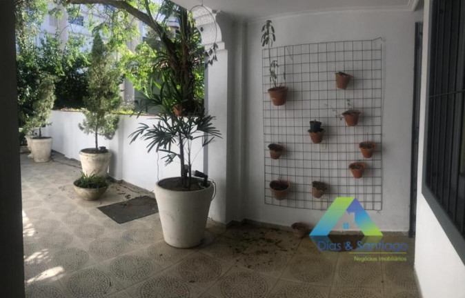 Imagem Sobrado com 6 Quartos à Venda, 300 m² em Cerqueira César - São Paulo