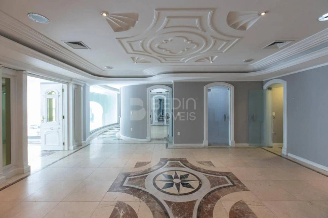 Imagem Sala Comercial à Venda, 379 m² em Centro - Balneário Camboriú Imagem Sala Comercial à Venda, 379 m² em Centro - Balneário Camboriú