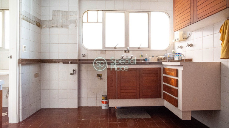 Imagem Apartamento com 3 Quartos à Venda, 220 m² em Itaim Bibi - São Paulo