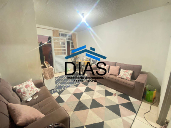 Imagem Casa com 2 Quartos à Venda, 43 m² em Jardim Roberto Selmi Dei - Araraquara Imagem Casa com 2 Quartos à Venda, 43 m² em Jardim Roberto Selmi Dei - Araraquara