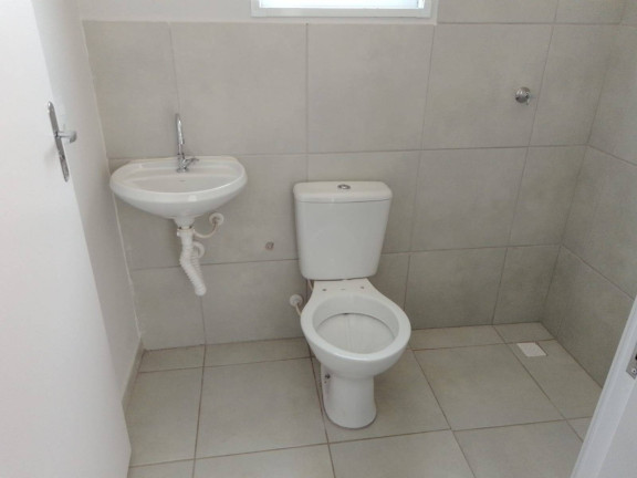 Imagem Casa com 2 Quartos para Alugar, em Arapongas Imagem Casa com 2 Quartos para Alugar, em Arapongas