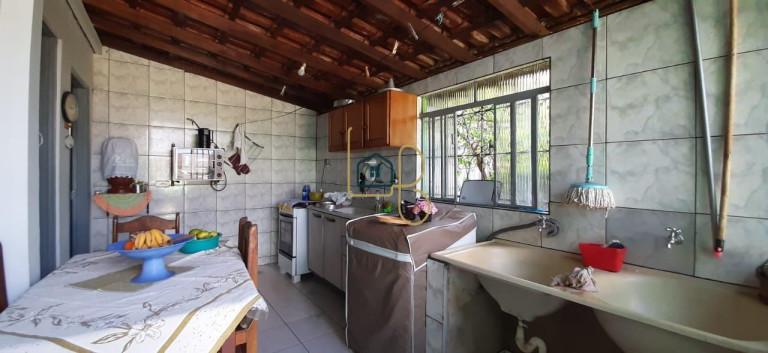 Imagem Casa com 2 Quartos à Venda, 50 m² em Jardim Leonor - Londrina