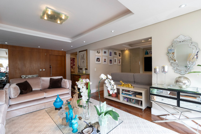 Imagem Apartamento com 3 Quartos à Venda, 190 m² em Aclimação - São Paulo