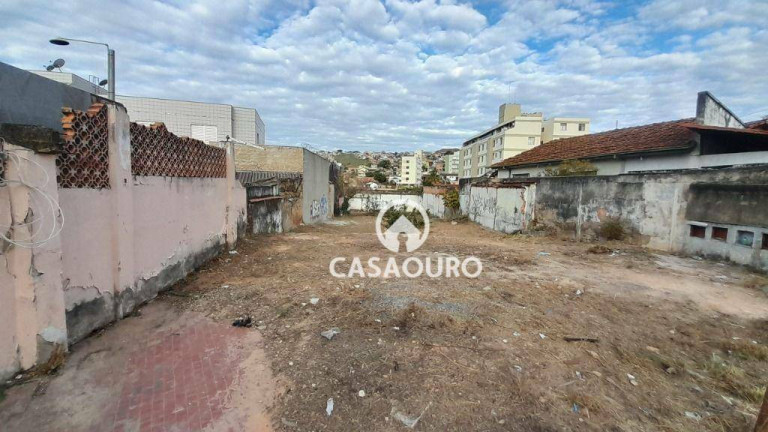 Imagem Terreno à Venda, 360 m² em Santo Antônio - Belo Horizonte Imagem Terreno à Venda, 360 m² em Santo Antônio - Belo Horizonte