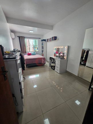 Imagem Casa com 5 Quartos à Venda, 300 m² em Parque Burle - Cabo Frio Imagem Casa com 5 Quartos à Venda, 300 m² em Parque Burle - Cabo Frio