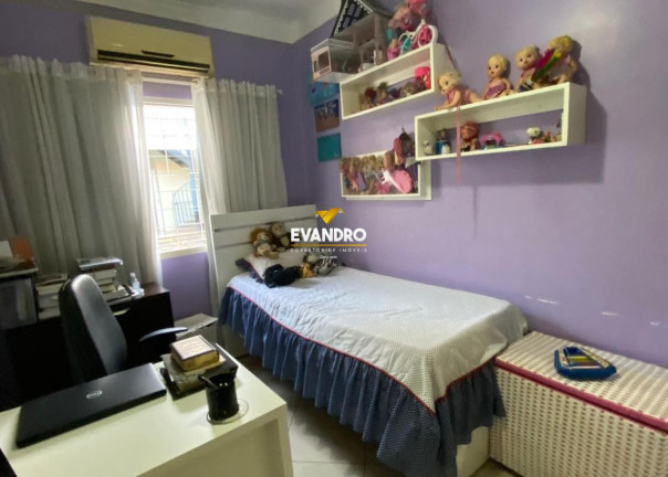 Imagem Casa com 4 Quartos à Venda, 300 m² em Recanto Dos Pássaros - Cuiabá Imagem Casa com 4 Quartos à Venda, 300 m² em Recanto Dos Pássaros - Cuiabá