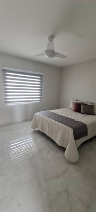 Imagem Casa com 5 Quartos à Venda, 420 m² em Plataforma - Mongaguá