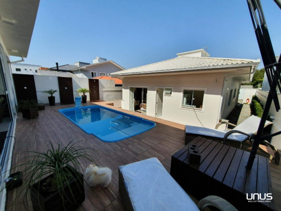 Imagem Casa com 3 Quartos à Venda, 180 m² em Sertão Do Maruim - São José