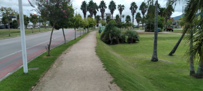 Imagem Imóvel à Venda, 400 m² em Beira Rio - Biguaçu Imagem Imóvel à Venda, 400 m² em Beira Rio - Biguaçu