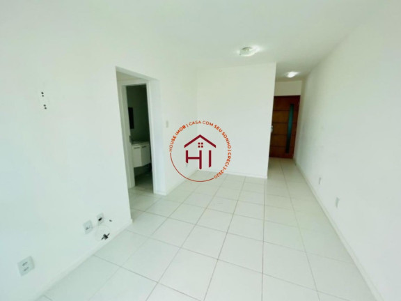 Imagem Apartamento com 3 Quartos à Venda, 70 m² em Costa Azul - Salvador