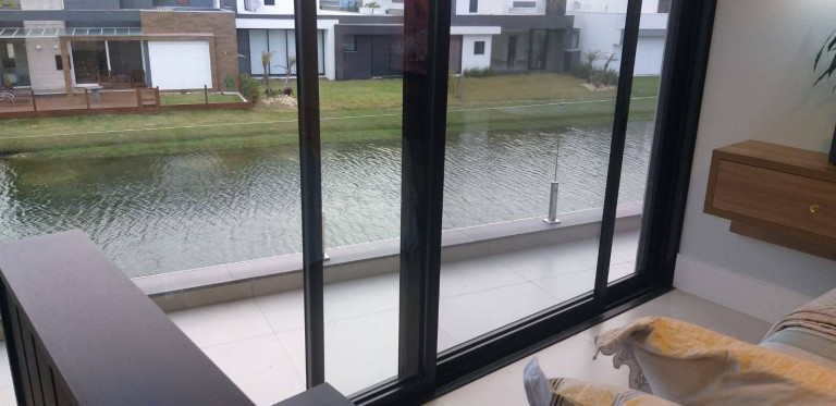 Imagem Casa com 4 Quartos à Venda, em Rainha Do Mar - Xangri-lá Imagem Casa com 4 Quartos à Venda, em Rainha Do Mar - Xangri-lá