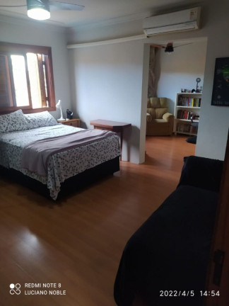 Imagem Imóvel com 4 Quartos à Venda, em Glória - Porto Alegre Imagem Imóvel com 4 Quartos à Venda, em Glória - Porto Alegre