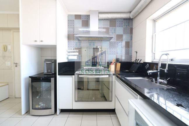 Imagem Apartamento com 4 Quartos à Venda, 170 m² em Moema - São Paulo