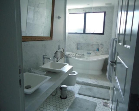 Imagem Imóvel com 4 Quartos à Venda, 300 m² em Icaraí - Niterói Imagem Imóvel com 4 Quartos à Venda, 300 m² em Icaraí - Niterói