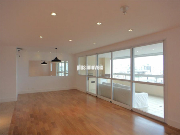 Imagem Apartamento com 3 Quartos para Alugar, 188 m² em Itaim Bibi - São Paulo Imagem Apartamento com 3 Quartos para Alugar, 188 m² em Itaim Bibi - São Paulo