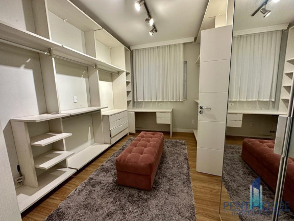 Imagem Apartamento com 3 Quartos à Venda, 190 m² em Centro - Balneário Camboriú Imagem Apartamento com 3 Quartos à Venda, 190 m² em Centro - Balneário Camboriú