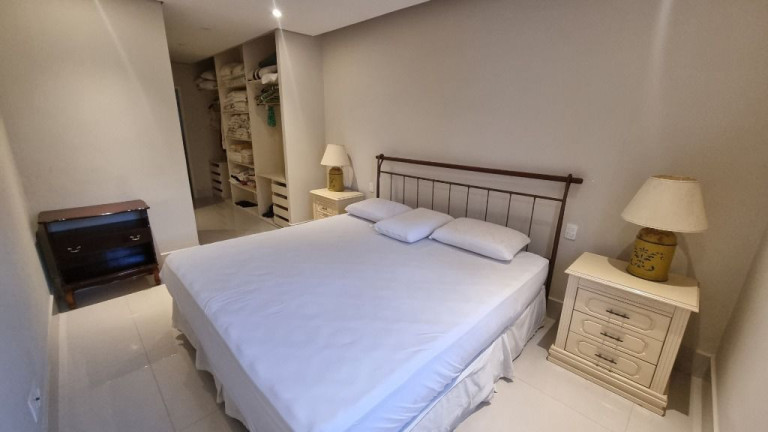 Imagem Apartamento com 3 Quartos à Venda, 180 m² em Pitangueiras - Guarujá Imagem Apartamento com 3 Quartos à Venda, 180 m² em Pitangueiras - Guarujá