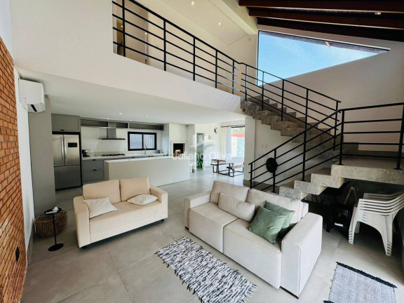 Imagem Casa com 3 Quartos à Venda, 147 m² em Mariluz - Itapoá Imagem Casa com 3 Quartos à Venda, 147 m² em Mariluz - Itapoá