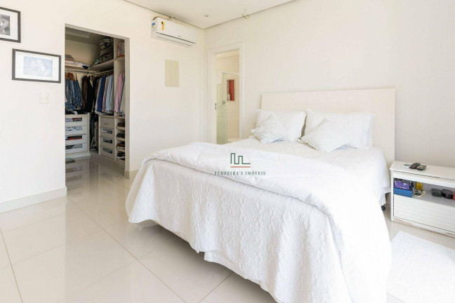 Imagem Casa com 3 Quartos à Venda, 275 m² em Pendotiba - Niterói