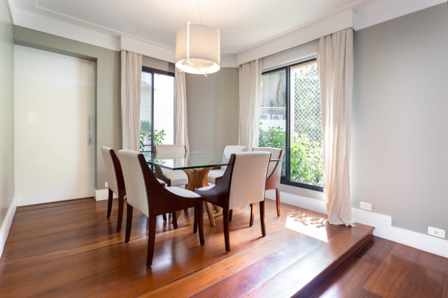 Imagem Apartamento com 3 Quartos à Venda, 206 m² em Vila Nova Conceição - São Paulo Imagem Apartamento com 3 Quartos à Venda, 206 m² em Vila Nova Conceição - São Paulo