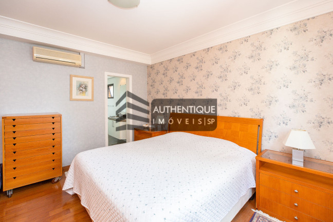 Imagem Apartamento com 3 Quartos à Venda, 161 m² em Moema - São Paulo