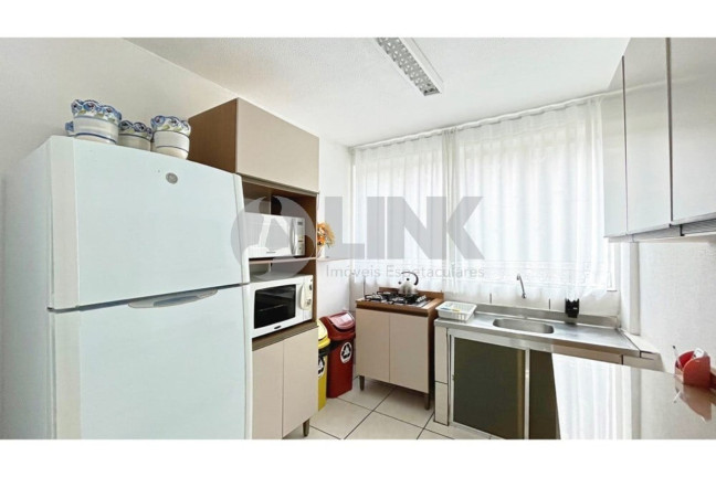 Imagem Apartamento com 2 Quartos à Venda, 53 m² em Santo Antônio - Porto Alegre Imagem Apartamento com 2 Quartos à Venda, 53 m² em Santo Antônio - Porto Alegre