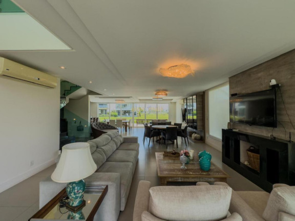 Imagem Casa com 5 Quartos à Venda, 369 m² em Condomínio Enseada Lagos Xangri-lá - Xangri-lá Imagem Casa com 5 Quartos à Venda, 369 m² em Condomínio Enseada Lagos Xangri-lá - Xangri-lá
