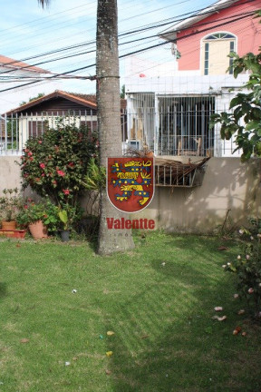 Imagem Casa com 6 Quartos à Venda, 246 m² em Coloninha - Florianópolis
