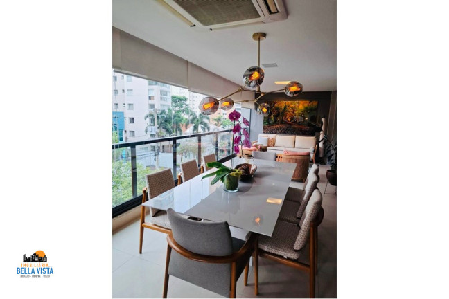 Imagem Apartamento com 4 Quartos à Venda,  em Moema - São Paulo