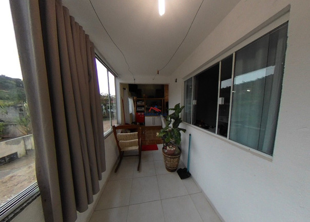 Imagem Sobrado com 5 Quartos à Venda,  em São João Do Rio Vermelho - Florianópolis