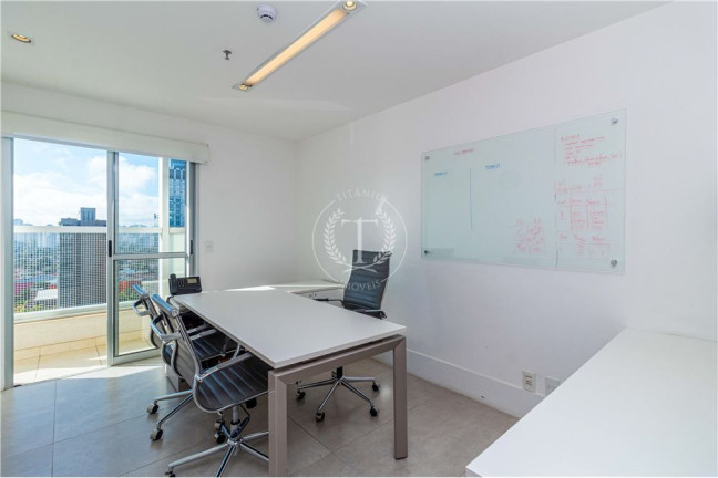Imagem Sala Comercial à Venda, 104 m² em Real Parque - São Paulo Imagem Sala Comercial à Venda, 104 m² em Real Parque - São Paulo