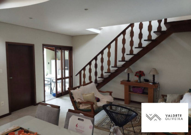 Imagem Casa com 2 Quartos à Venda,  em Piracangaguá - Taubaté