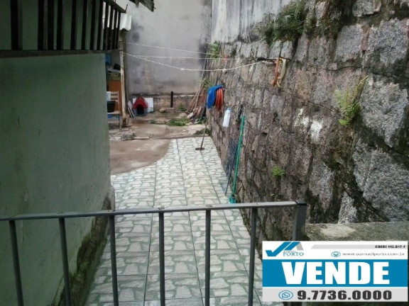 Imagem Casa com 3 Quartos à Venda, 240 m² em Piqueri - São Paulo