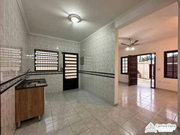 Imagem Sobrado com 4 Quartos para Alugar, 127 m² em Centro - Ubatuba Imagem Sobrado com 4 Quartos para Alugar, 127 m² em Centro - Ubatuba
