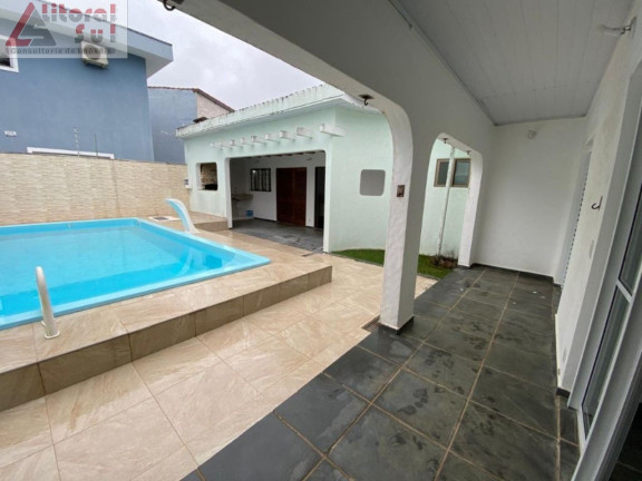 Casa com 5 Quartos à Venda, 70 m² em Solemar - Praia Grande