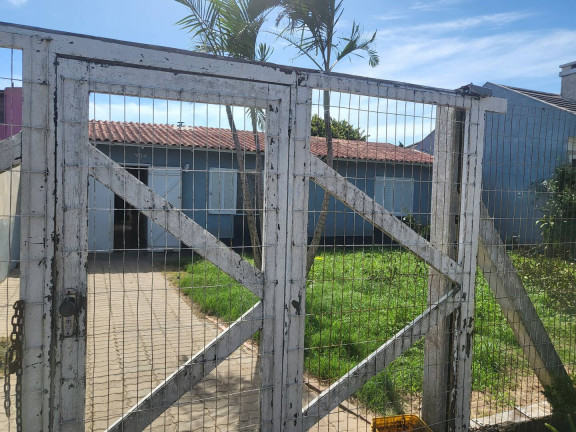 Casa com 2 Quartos à Venda,  em Atlântida Sul - Osório
