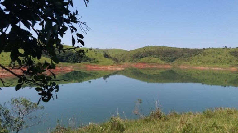 Imagem Chácara à Venda, 30 m² em Tapanhão - Jambeiro Imagem Chácara à Venda, 30 m² em Tapanhão - Jambeiro